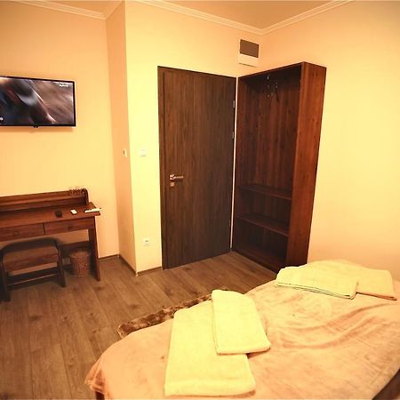 Bed and Breakfast Bacchus Pub Es Panzio Дунахарасти Экстерьер фото