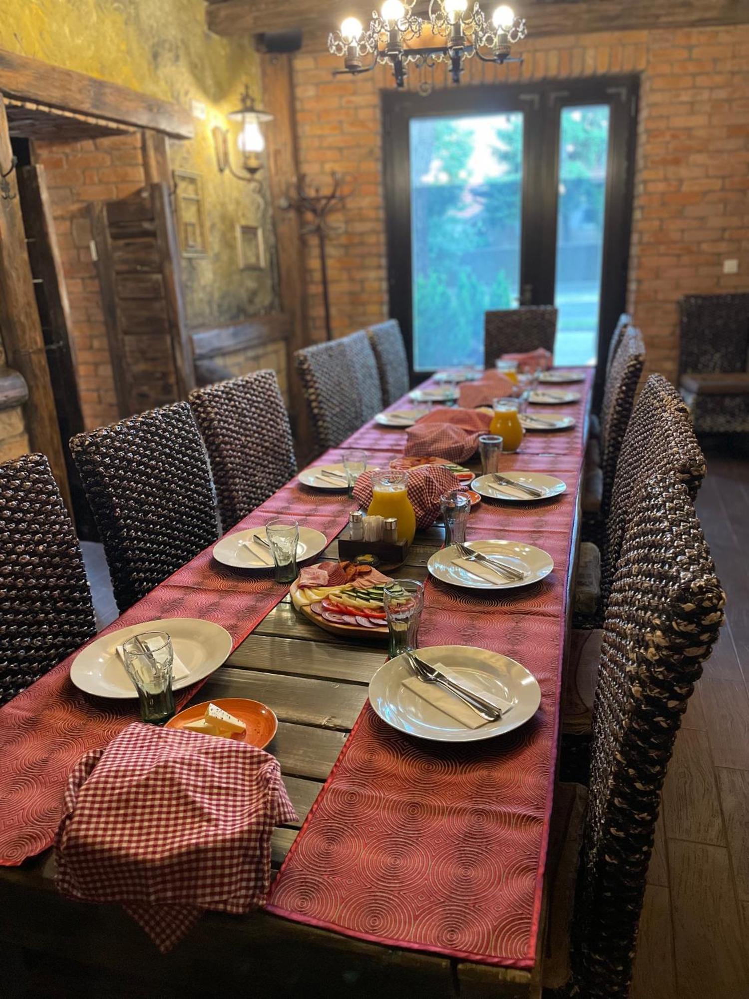 Bed and Breakfast Bacchus Pub Es Panzio Дунахарасти Экстерьер фото